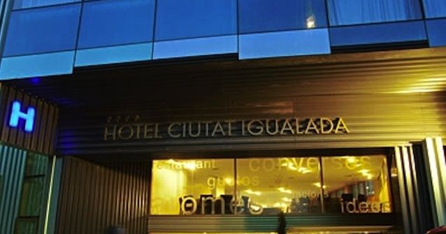 Hotel Ciutat Igualada ภายนอก รูปภาพ